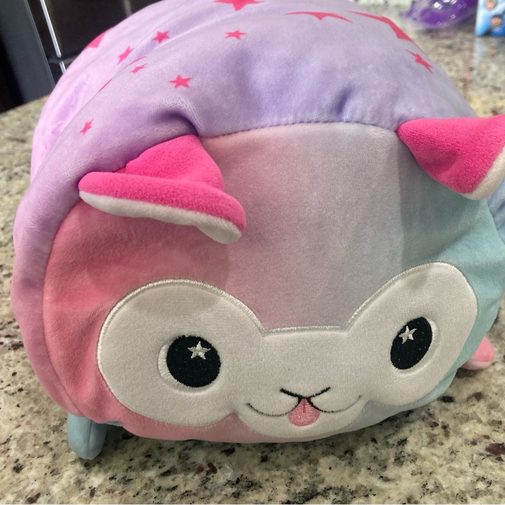 Moosh-Moosh 2019 alpaca squish plush in pinks/purples Euc
